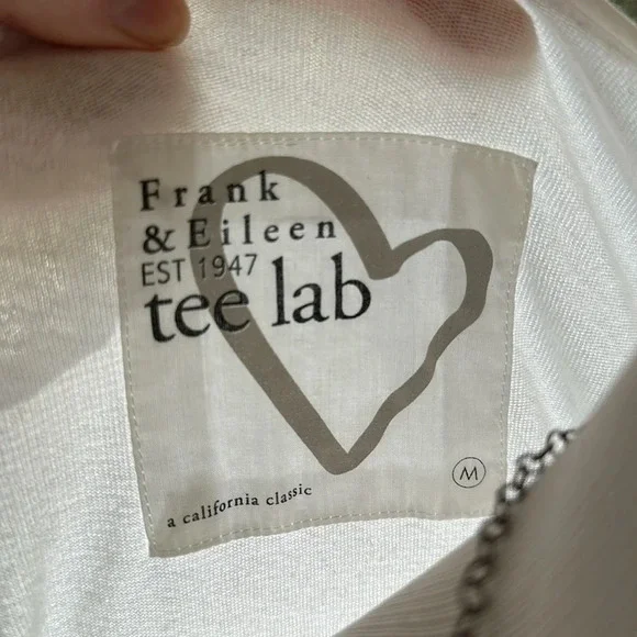 Frank & Eileen White SS Tee Lab Wide V-neck Tee, Medium, EUC - Picture 8 of 10